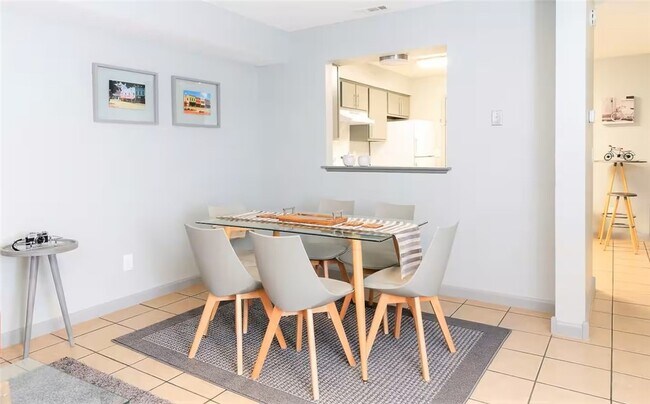 Photo - 106 NW Park St Unit C