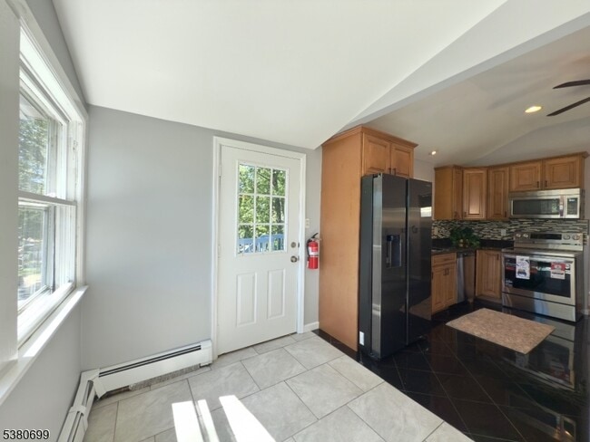 Photo - 202 Dupont Ave