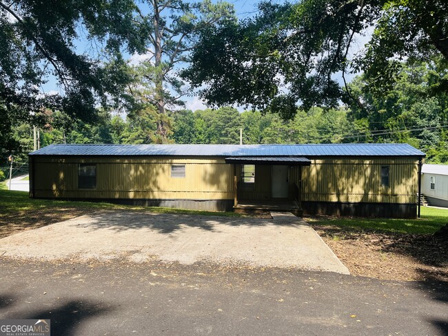 Photo - 150 Hubbard Rd