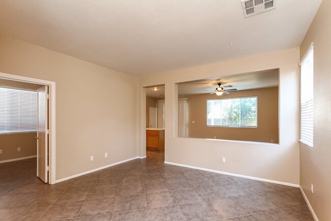 Photo - 2422 Predera Ave