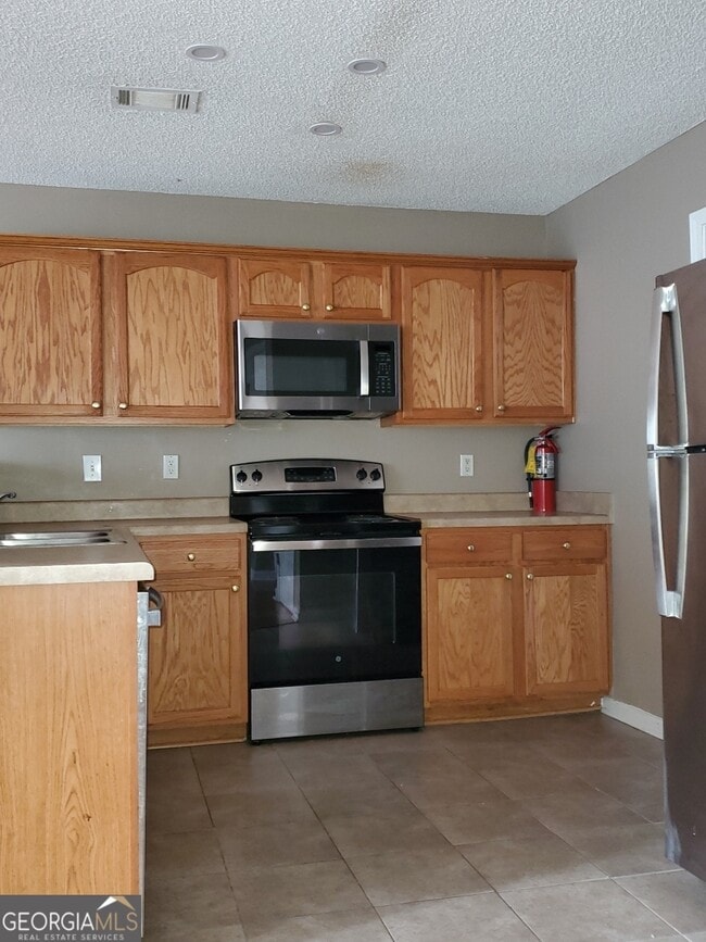 Photo - 7247 Georges Way