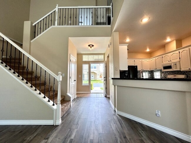 Photo - Gated Community! Beautiful 3bd/2.5bth in F...