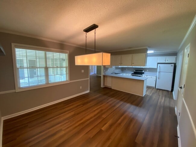 Photo - Home for rent in Tuscaloosa! Available to view with a 48 hour notice!