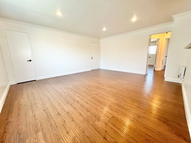 Photo - 675 Euclid Ave Unit #3