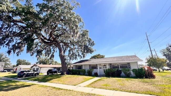 Photo - Charming 3 Bedroom and 2 Bath Home in Orla...