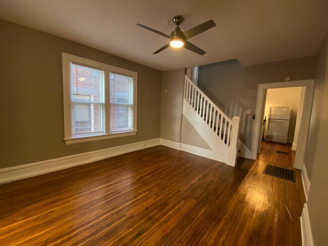 Photo - 88-90-90 E 4th Ave Unidad 88