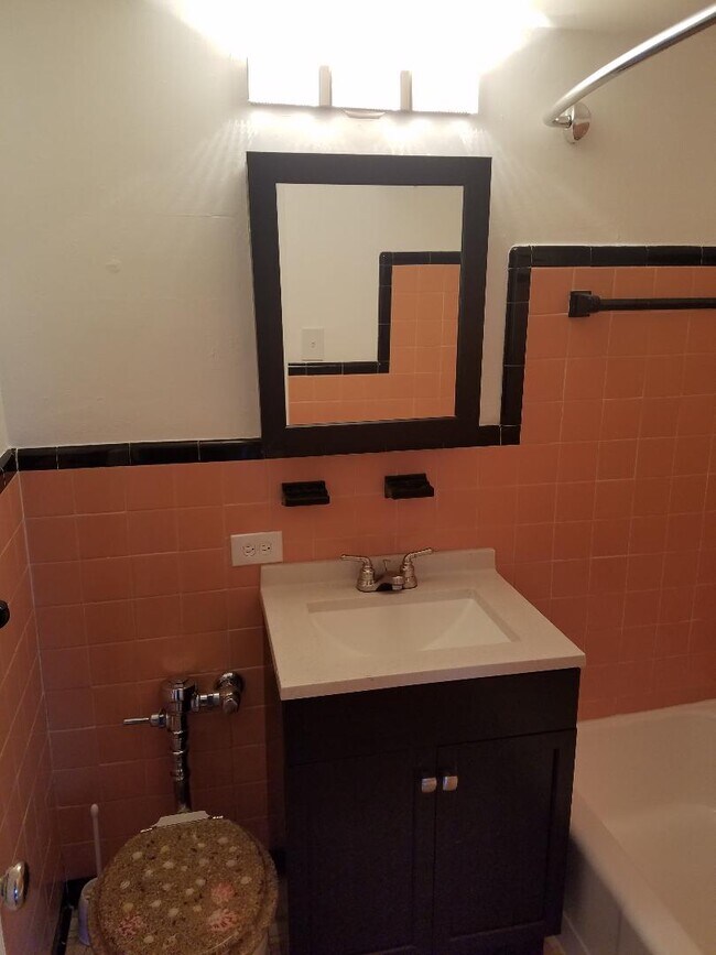 Photo - 505 Logan St Unidad 7