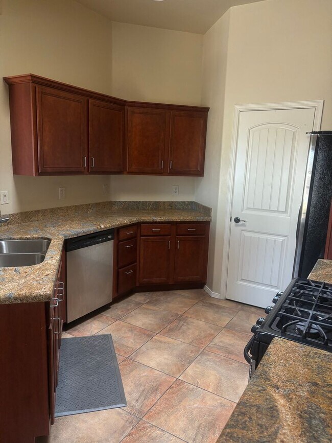 Photo - Beautiful Home Available Now!!