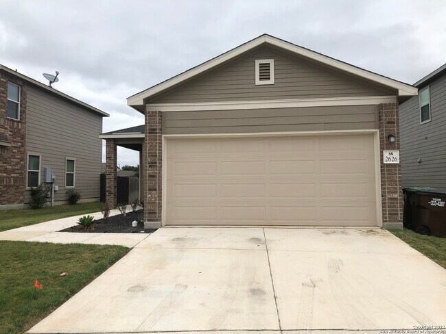 Photo - 2626 Lake Horizon