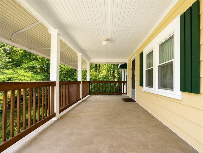 Photo - 1360 Cunningham Rd SW