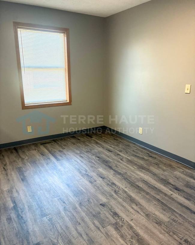 Dining Area - 1515 Cruft St