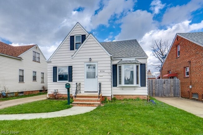 Photo - 8514 Deerfield Dr