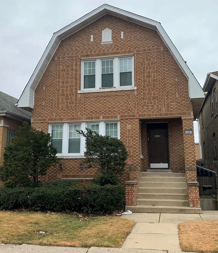 Photo - 5207 W School St (Chicago, IL)