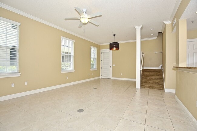 Photo - Stunning 3/2.5 Spacious Townhome with a 2 Car Garage Located in the Desirable Baldwin Park - Orla...