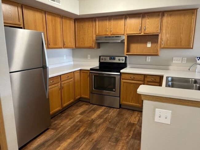 Photo - Madison Apartments