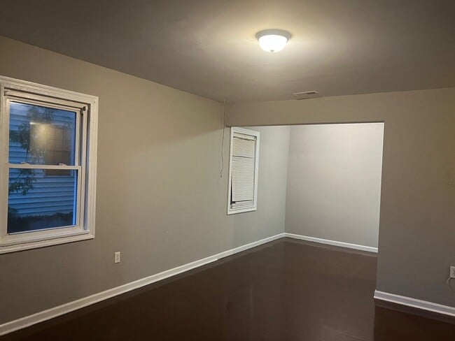 Photo - 48 Gibbons Ave