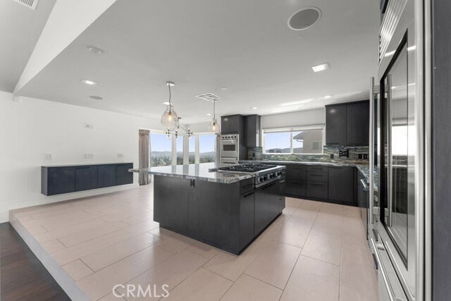 900 Cavanagh Rd