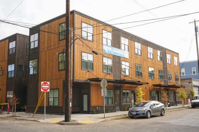 Cathedral Park Apartments For Rent Portland Or Forrent Com