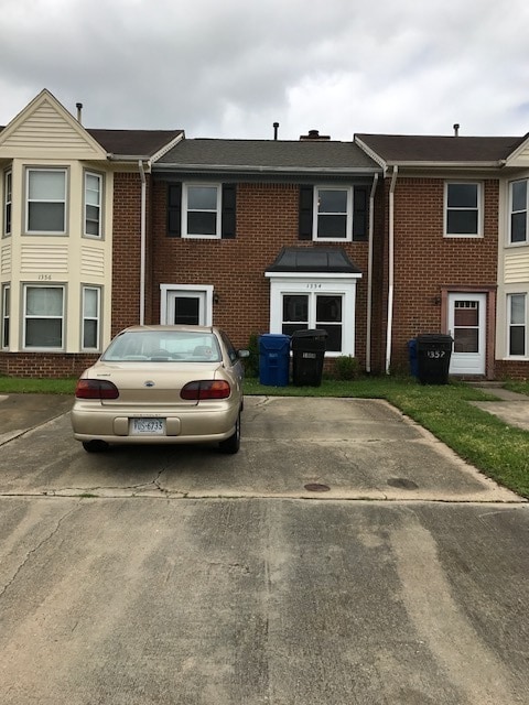 3 Bedroom Townhouse in Virginia Beach - 3 Bedroom Townhouse in Virginia Beach