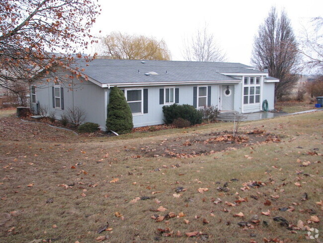 Building Photo - 6376 Ridgeline Dr Rental