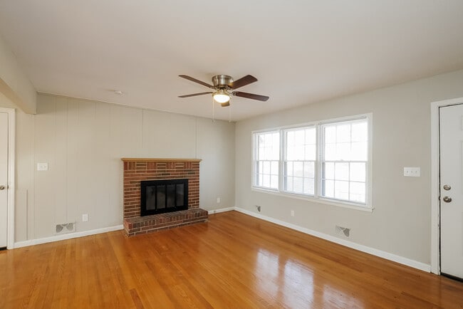 Photo - 10505 E 79th St