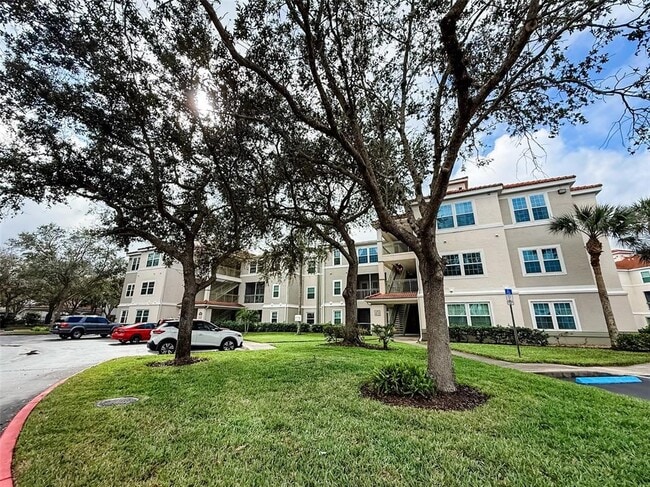 Photo - 23710 Walden Center Dr Unidad 104 Rental