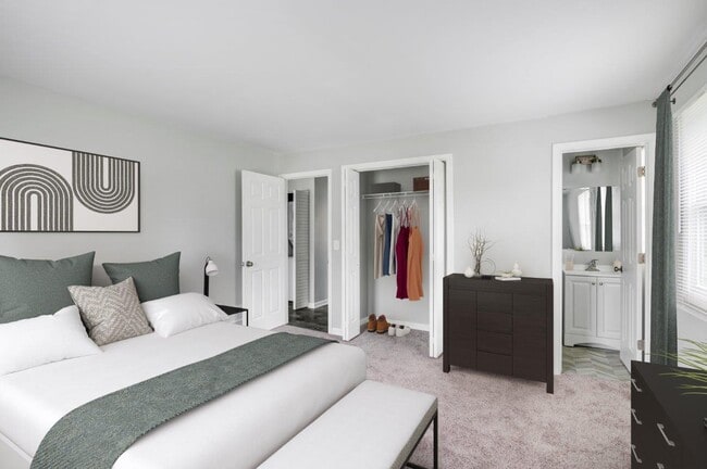 Woodcrest Apartment Homes