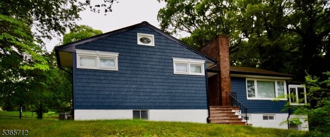Photo - 53 Pine Grove Rd House