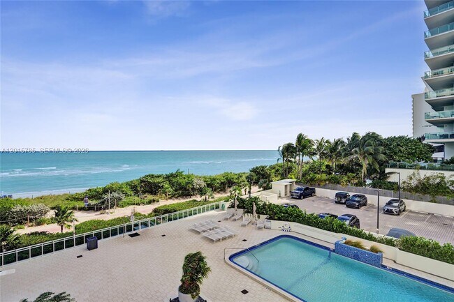 Building Photo - 6917 Collins Ave Unit 503