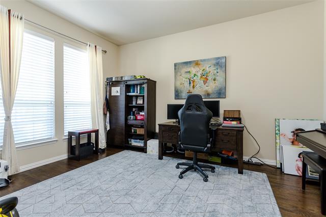 Photo - 8801 Stenson St