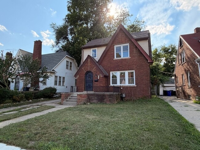 Photo - 14869 Freeland St