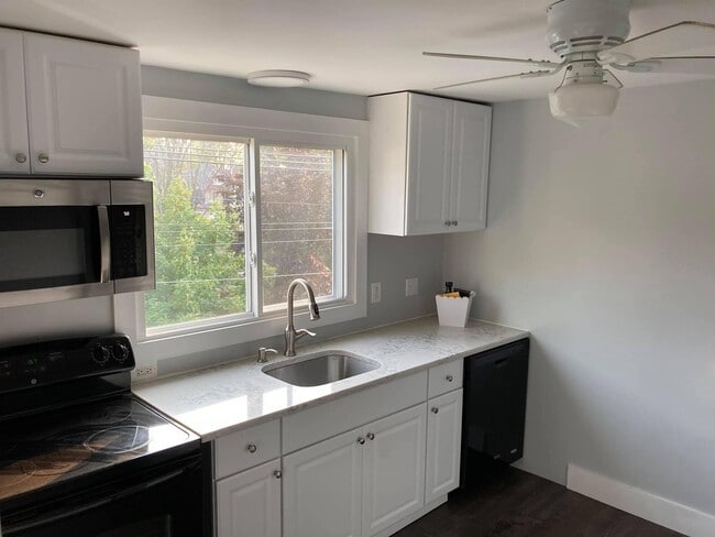 Photo - 27 Glenwood St Unit 3