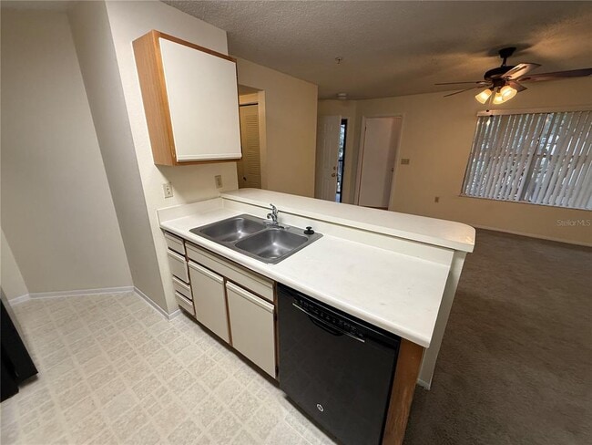 Photo - 633 Buoy Ln Unit 304