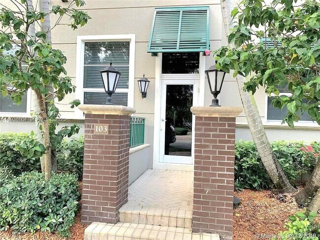 Building Photo - 510 NW 84th Ave Unit 103