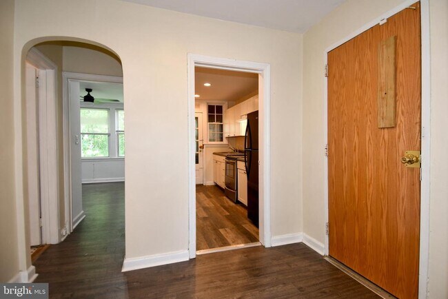 1314 Downing Pl NE Unit 3