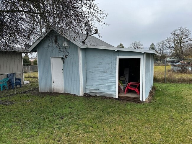 Photo - APPLICATION PENDING - 3 Bedroom, 1 Bath Ho...