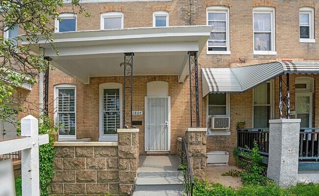 Photo - 1804 E 29th St