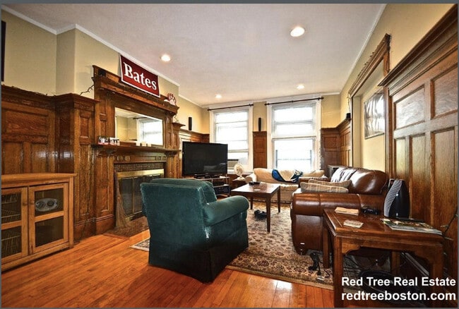 Photo - 1793 Beacon St Unit #5
