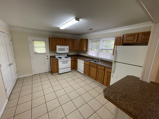 Photo - 313 Georgia Dr