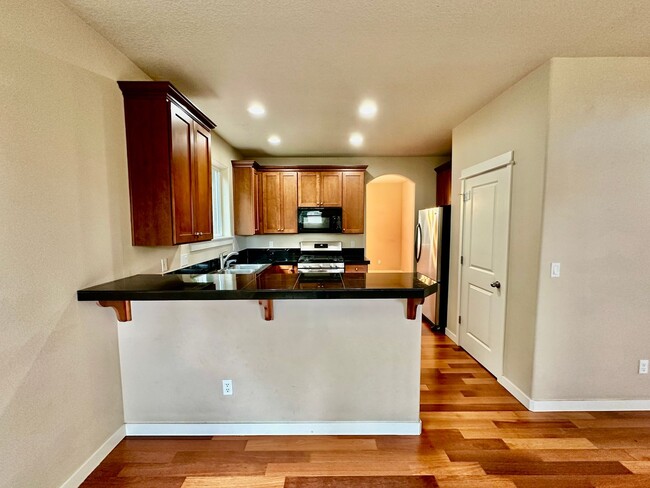 Photo - Beautiful 6-bedroom 4-bathroom home in an upscale neighborhood in the Sexton Mountain section of ...