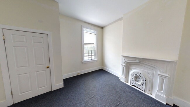 Photo - 2431 Vine St