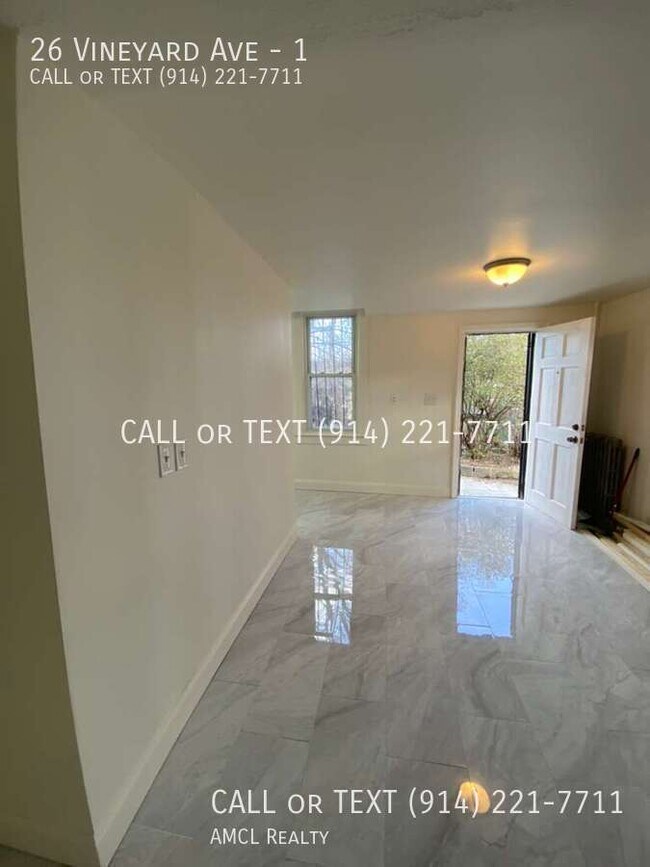 Photo - 26 Vineyard Ave Unit 1