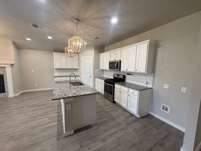 Photo - * MOVE IN SPECIAL * Beautiful 4 Bedroom 2 Bath Home in Wollforth!