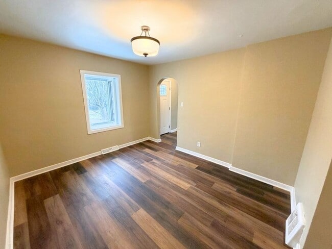 Photo - VIDEO WALK THROUGH Two Bedroom Home in an Excellent Neighborhood