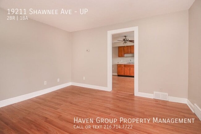 Photo - 19211 Shawnee Ave Unidad UP