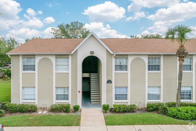 Photo - The Reserve at Pershing Oaks Condominiums