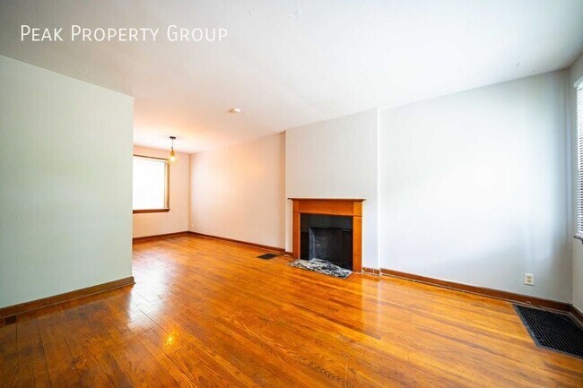 Photo - 213 E Hudson St