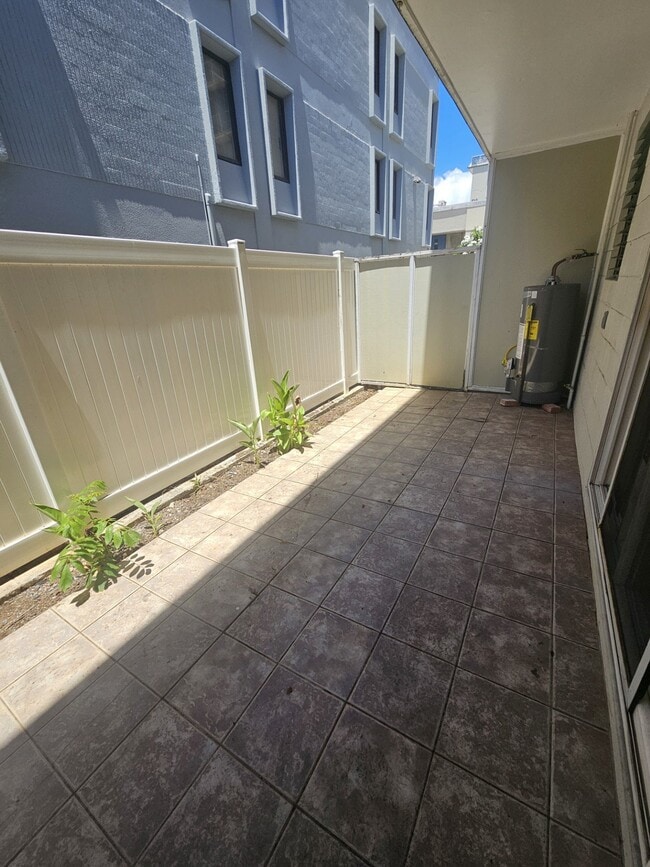 Photo - 809 Kinau St Unit 17