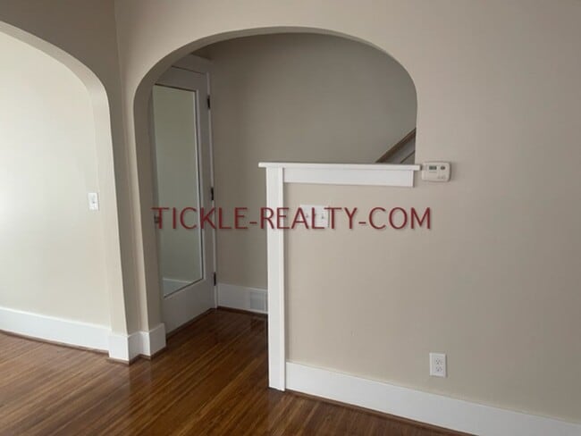 Photo - 253-255 Rocket St Unidad 253