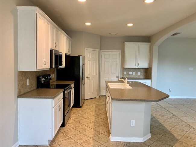 Photo - 11 Baccara Pl